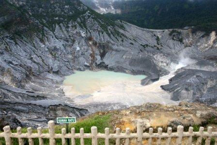 Gunung-Tangkuban-Perahu.jpg