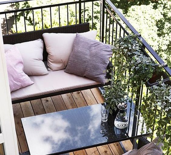 sofa-balkon-apartemen.jpg
